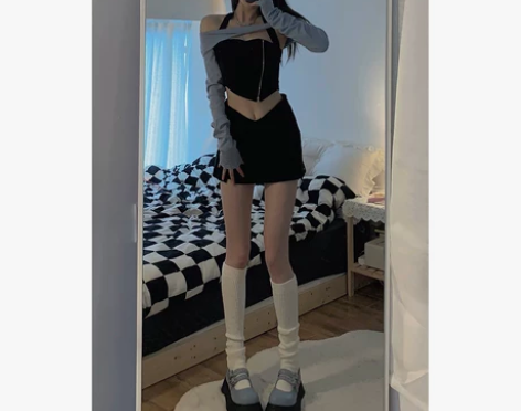 DREAM SEVEN77短款一字肩长袖上...