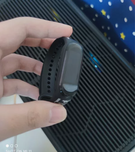 小米手环5nfc 带充电线 没有包装 屏幕...