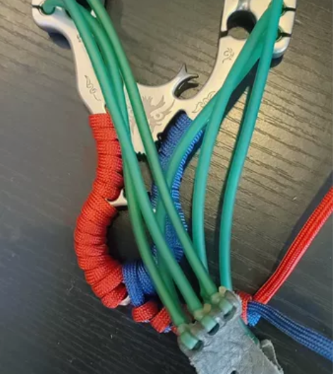 全新卡球弹弓，复合狼锌合金材质，六卡狼鹿角...