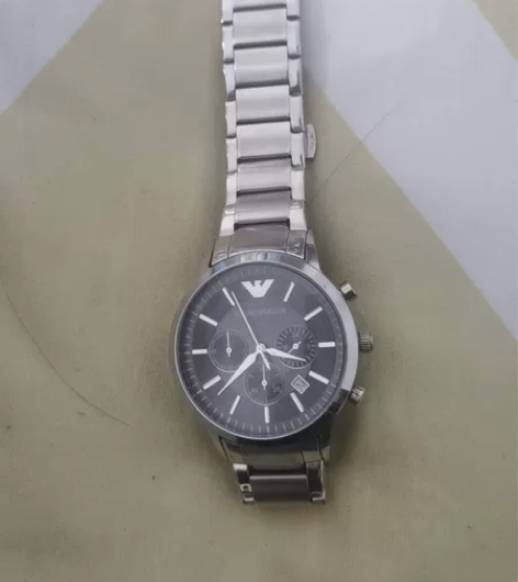 阿玛尼手表全套99新 感兴趣的话点“我想要...