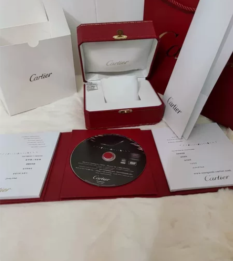 表盒，卡地亚手表收纳盒，如图带碟片一套全新...