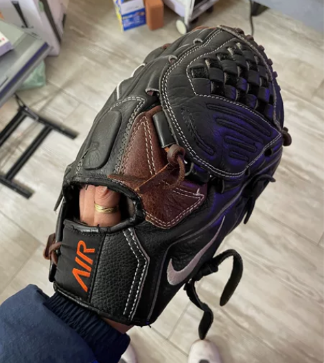 Nike原价999于韩国购入，封闭档，手心...