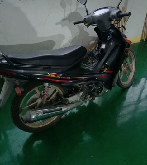 铃木摩托车，保养的很好，买车就用不到了， ...