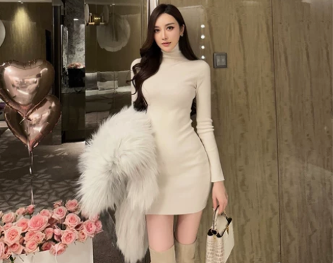 善喜说100%羊毛双色高领紧身长袖连衣裙女...