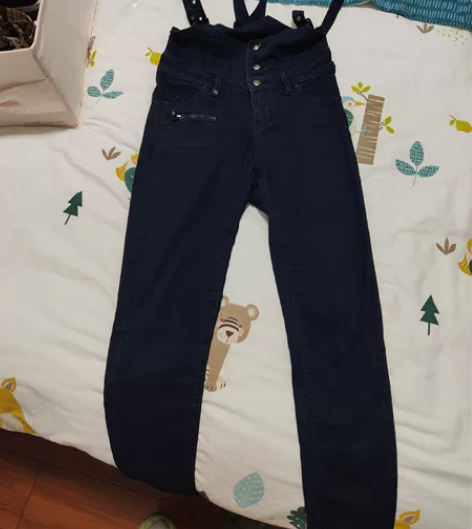 ONLY，背带牛仔裤，深蓝色，八新，弹性很...