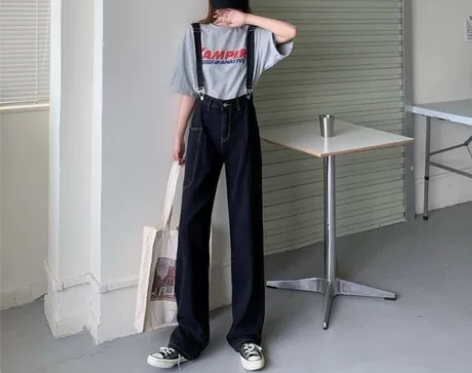 背带牛仔裤（只穿过两次） 感兴趣的话点“我...