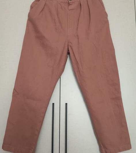 儿童 棉麻裤 料子稍厚实 很柔软 质量很好...