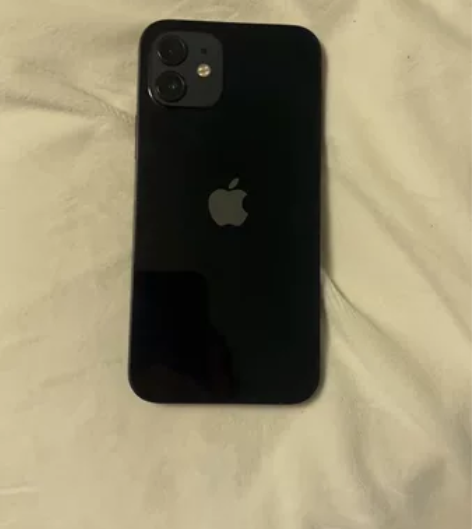 苹果12黑色手机256g 感兴趣的话点“我想要”和我私聊吧...