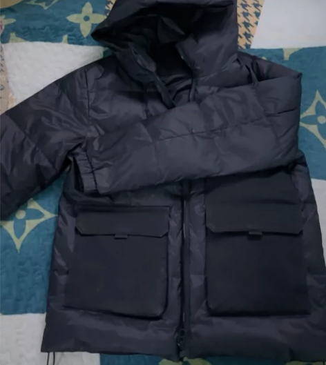 男士短款连帽羽绒服 感兴趣的话点“我想要”...