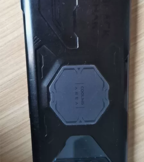 黑鲨412+128充不了电用不了指纹维修过...