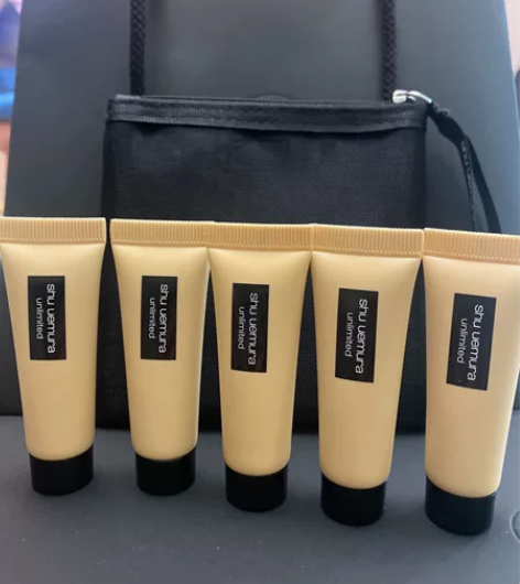 植村秀持妆粉底，10毫升 色号674余5单...