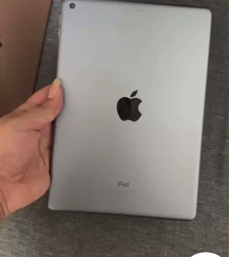 实拍个人一手机器 便宜卖 iPad 201...