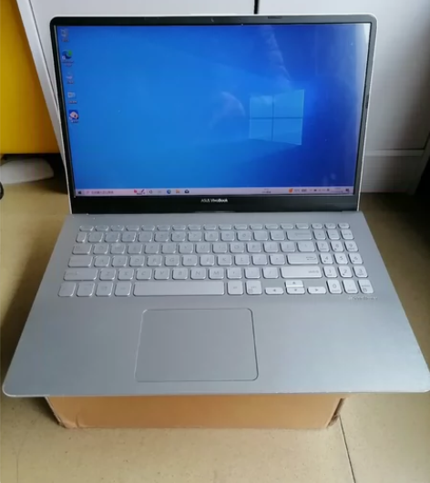 华硕S5300U笔记本电脑，配置i5八代8...