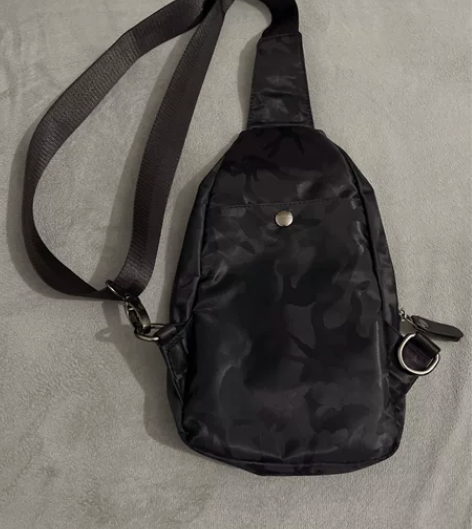 小众设计感小包挎包单肩包男大容量胸包小背包...