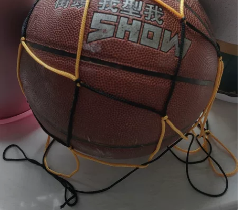 闲置篮球一个，有需要的联系我吆！同城自提 ...