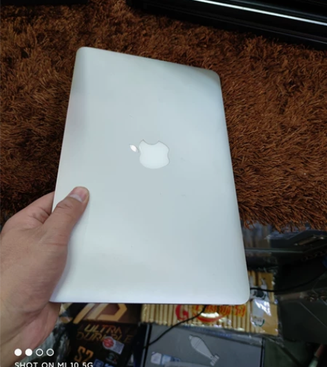 苹果air 11.6笔记本，配置i5-42...