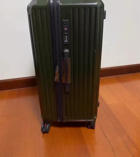 出口日本外贸超大容量旅行拉杆箱，密码拉链万...