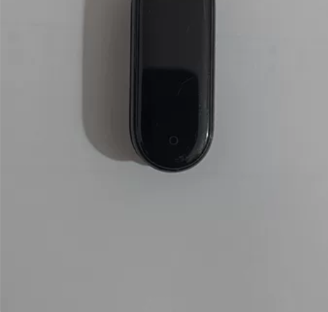 出自用小米手环5，屏幕有划痕， 功能正常，...