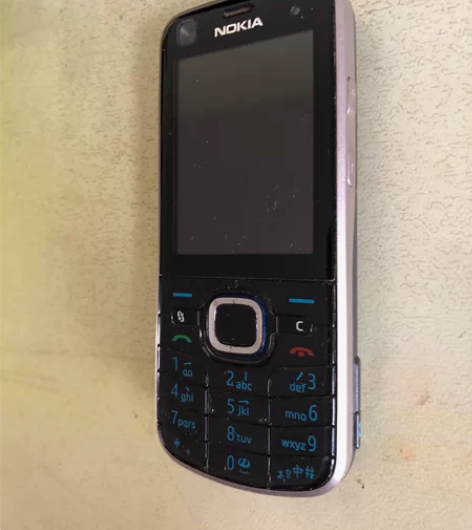 诺基亚6220c，正常使用痕迹，9成新，功...
