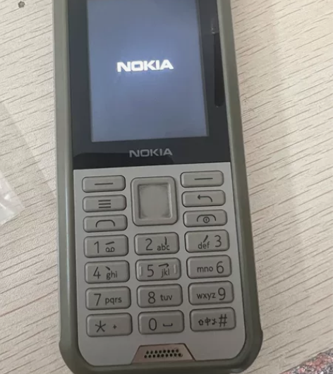 诺基亚800三防手机 除了拍照其他功能一切...