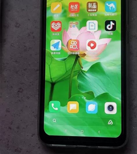 二手手机小米Play全网通4G水滴全屏12...