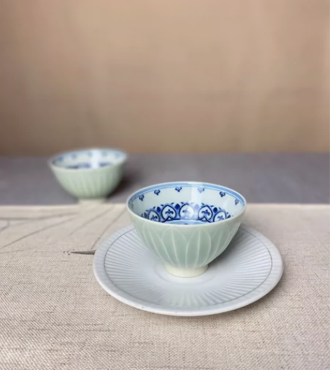 布一窑，柴窑，宝象花莲瓣养心盏。 宝相除了...