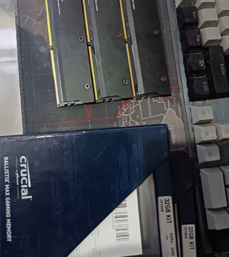 英睿达铂胜max16g 4000 c9bl...