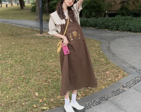 日系背带裙套装女夏季气质2022年新款长裙...