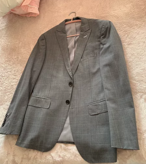 BONI 堡尼男士西装。商场实体店购买的，...