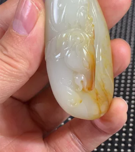 忠义无双——玉雕中的关公。新疆和田籽料为雕...