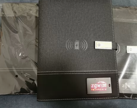 之前公司内购会抽奖的奖品，三个带8000毫...