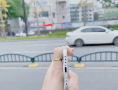 苹果8二手手机，99苹果8功能都正常，指纹...