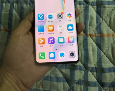 荣耀50初雪水晶8+256g很新很新，备用...