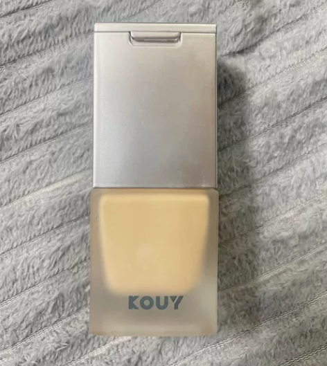 kouy遮瑕粉底二合一粉底液  包邮 送尔...