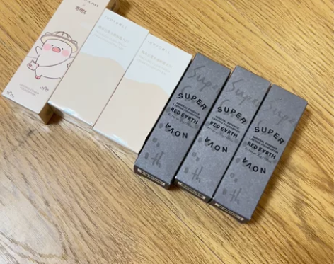 红地球养肤粉底 全新未拆封～ 都是品牌方寄...
