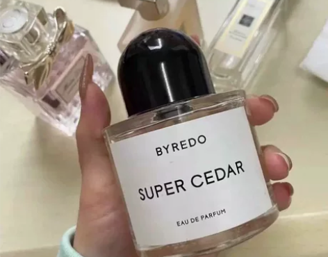 自用香水闲置转让 我就是个妥妥的护肤控，年...