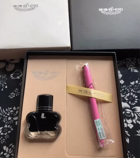 英雄850粉色钢笔墨水（8104）礼盒套装...