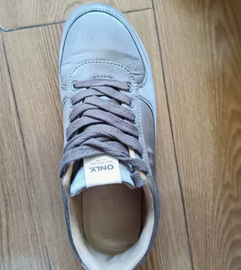 女士低帮鞋   运动厚底休闲鞋 价格可议 ...