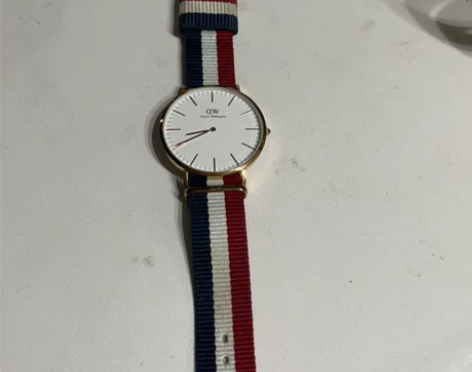 前男友送的DW手表,一对的,42mm和38...