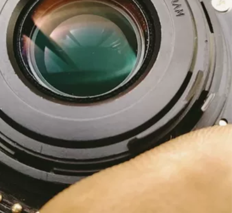 宾得dal18-55mm Al镜头。镜片通...