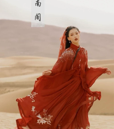 【出租】正版汉服出租 司南阁红璎珞 立领衫...