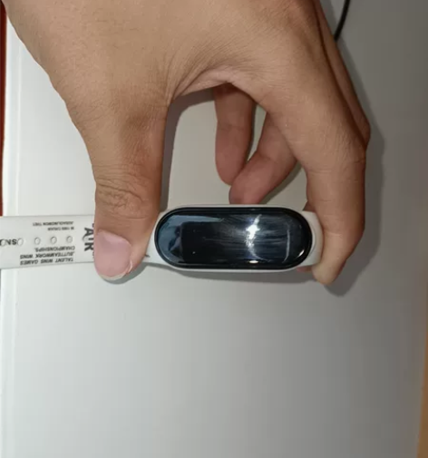 小米手环6nfc版，某东249入，原厂表带...