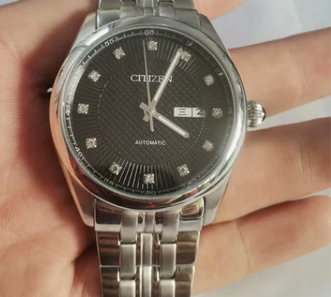 西铁城手表，全自动机械表，日历正常，星期正...