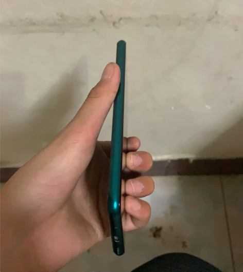 第一台华为nova5pro，8128，进水...