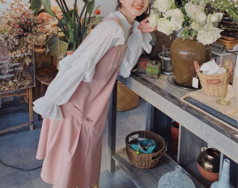 粉色背带裙女春季2022新款韩版甜美初恋中...