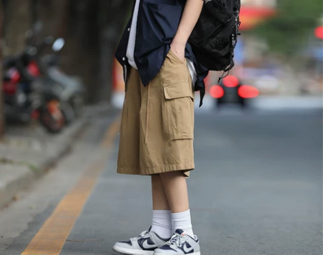 你初恋老王日系复古宽松阔腿口袋工装短裤男女...