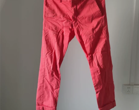 HM休闲裤165码 有弹性，很舒服，这个颜...