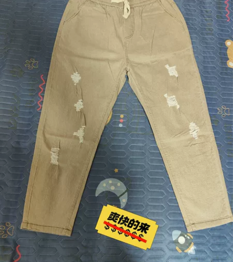 男款夏款休闲裤，米色，腰围2尺5，二手商品...