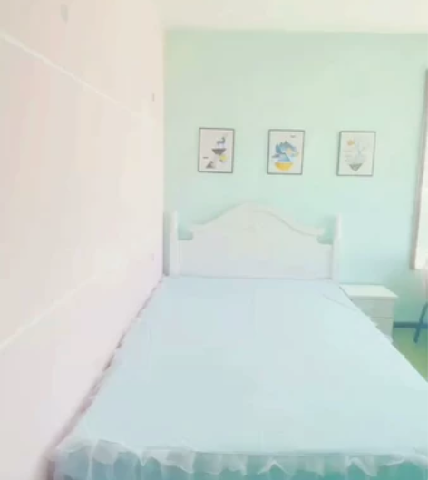 市图书馆地铁口，凤城一路，外国语学校对面富...