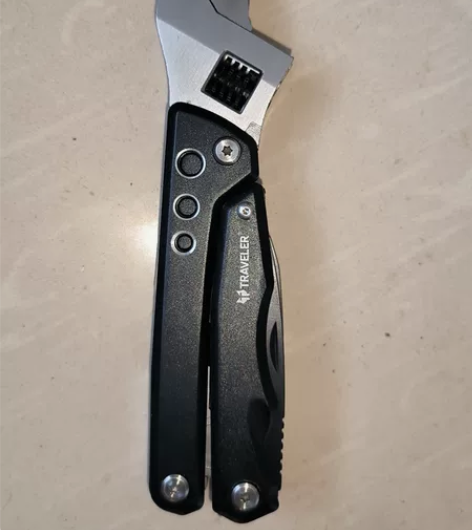 正品旅行者户外活扳手组合工具钳子多功能迷你...